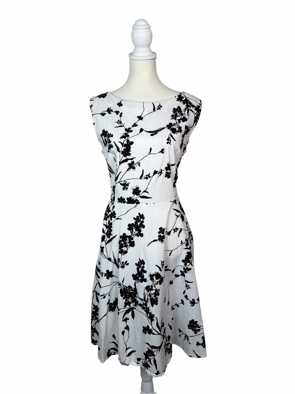 iHot Black White Floral Fit & Flare Dress Women’s XL Sleeveless A-Line Midi